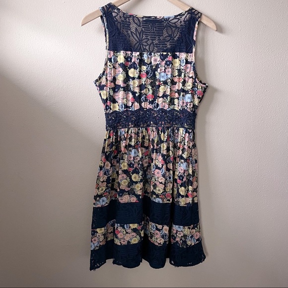 LC Lauren Conrad Fit & Flare Floral Lace Dress - Picture 11 of 13
